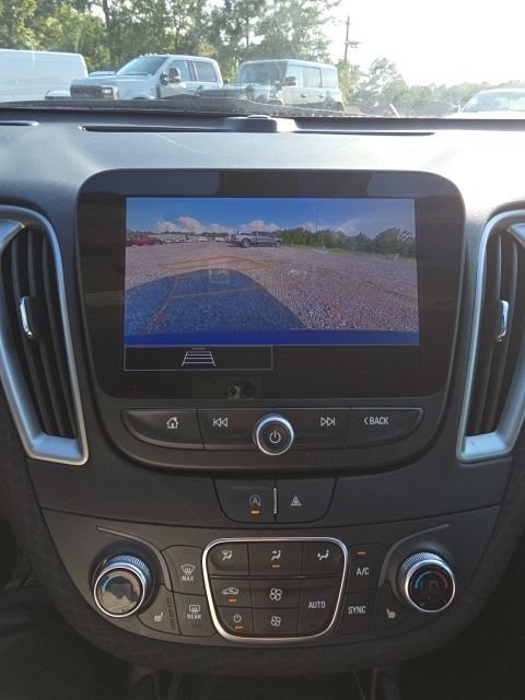 Used 2025 Chevrolet Malibu LT FWD image 10