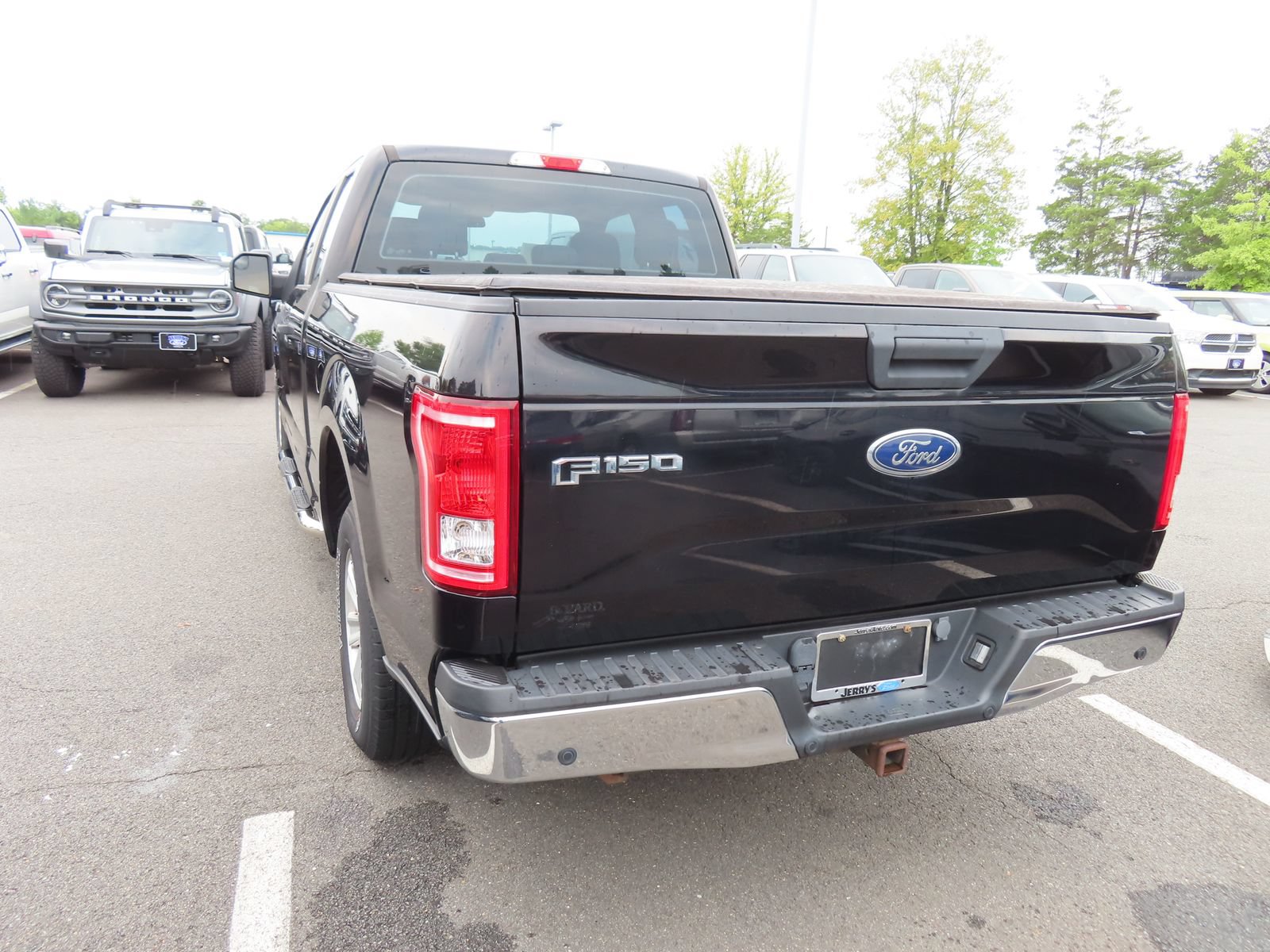 Certified 2017 Ford F150 XL w/ Equipment Group 101A Mid RWD image 7