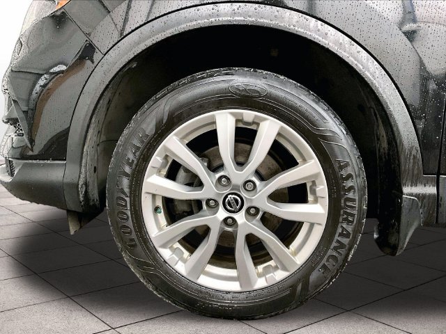 Used 2020 Nissan Rogue Sport SV AWD/4WD image 8