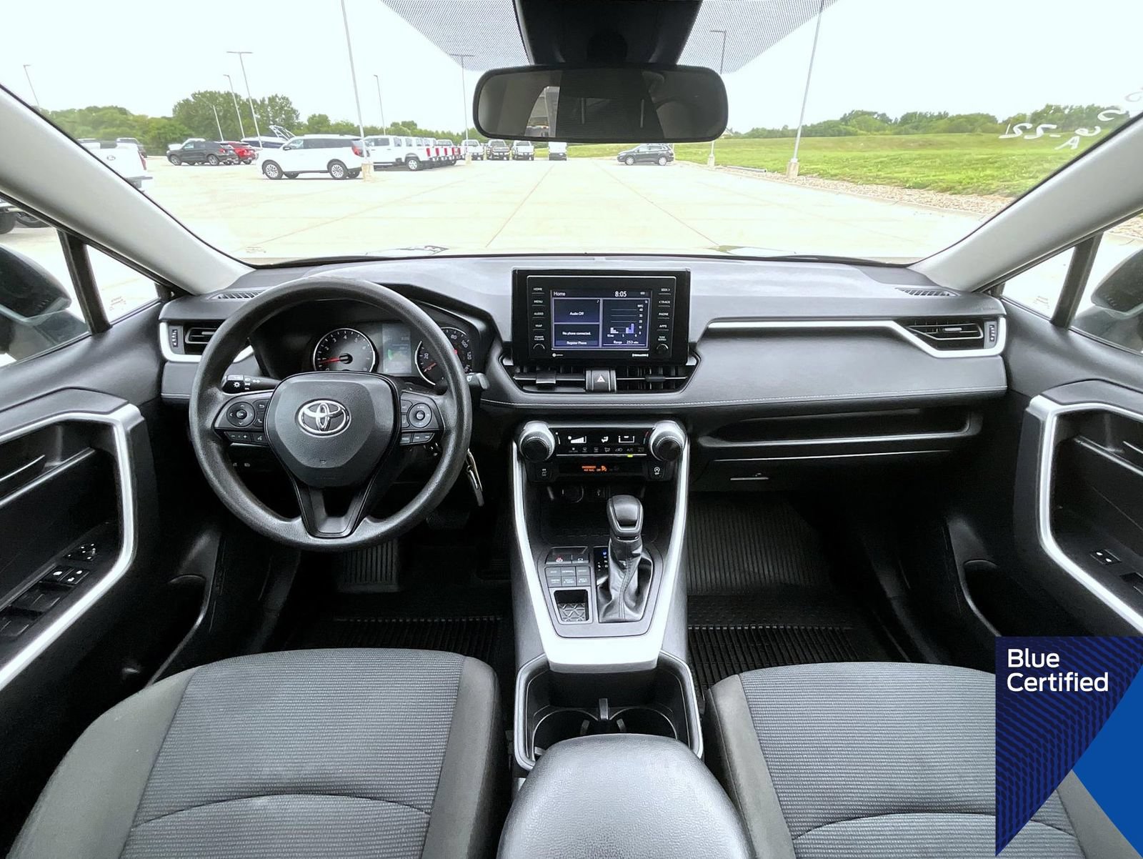 Used 2022 Toyota RAV4 LE AWD/4WD image 13