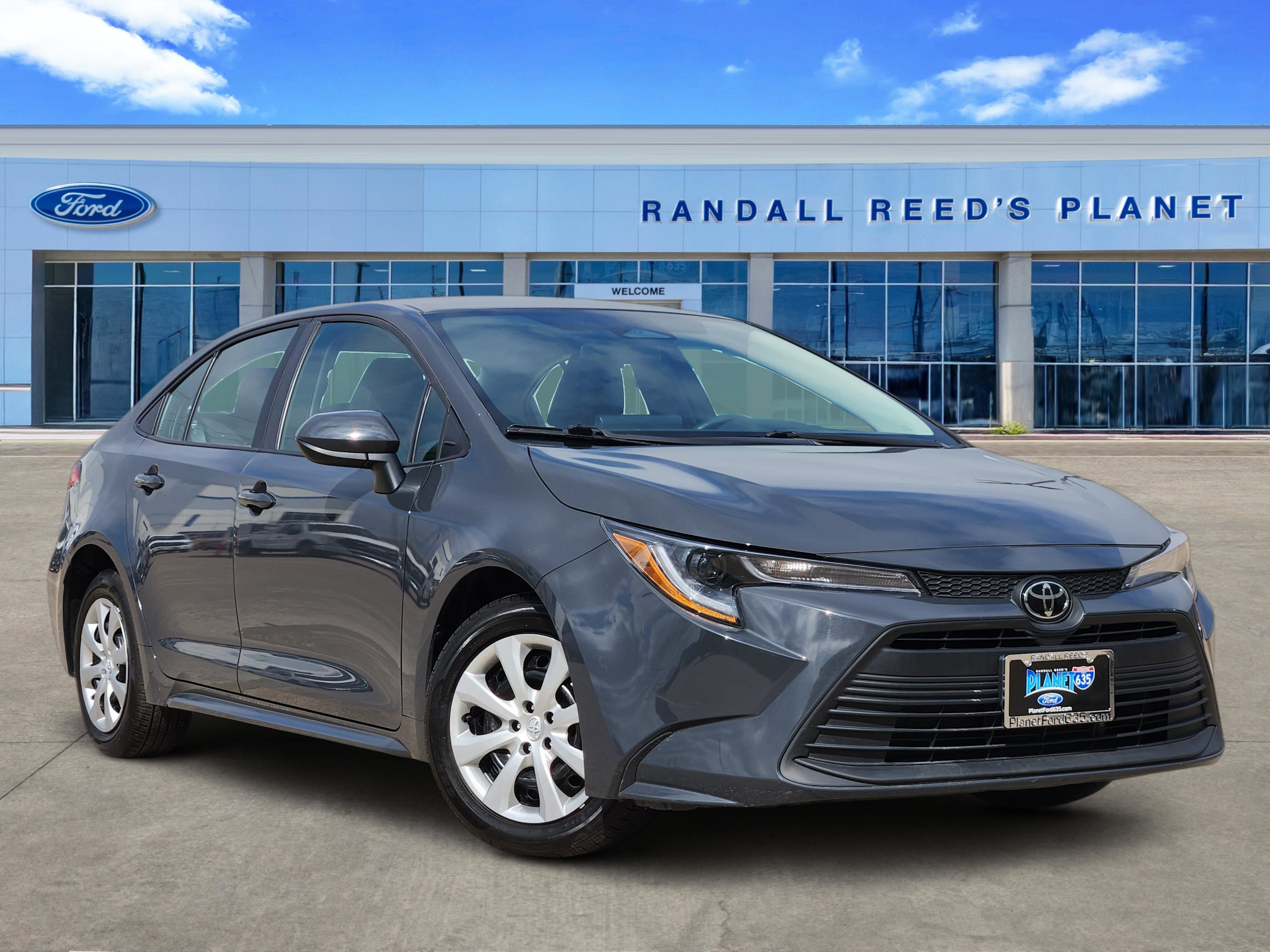 Used 2025 Toyota Corolla LE image 5