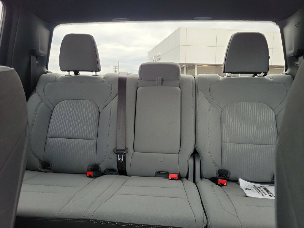 Used 2022 RAM 1500 Big Horn AWD/4WD image 17