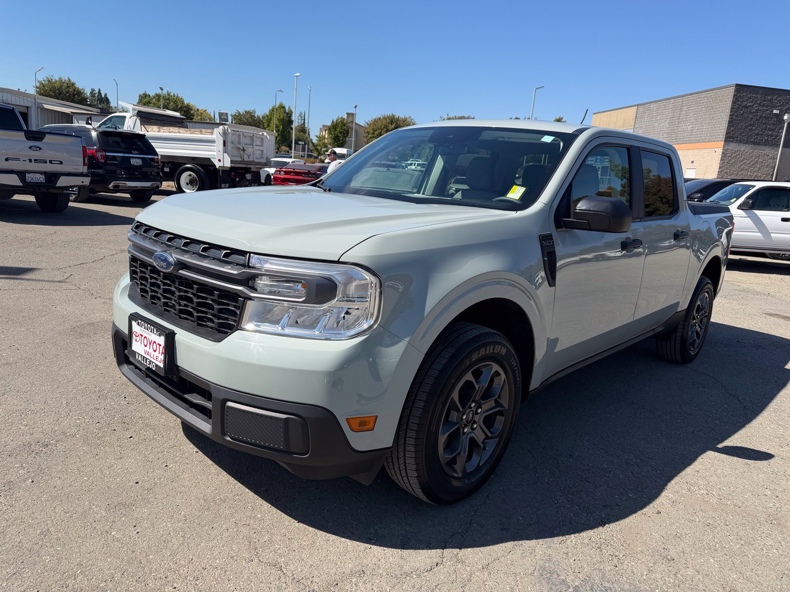 Certified 2024 Ford Maverick XLT FWD image 1