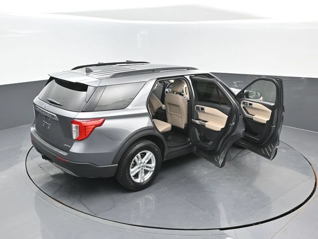 Certified 2023 Ford Explorer XLT w/ Equipment Group 202A AWD/4WD image 27