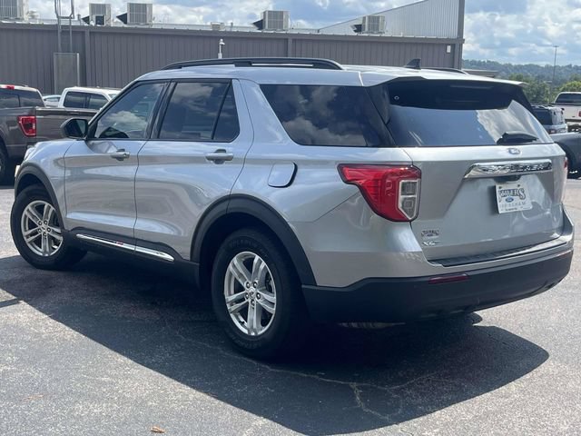 Certified 2023 Ford Explorer XLT RWD image 6