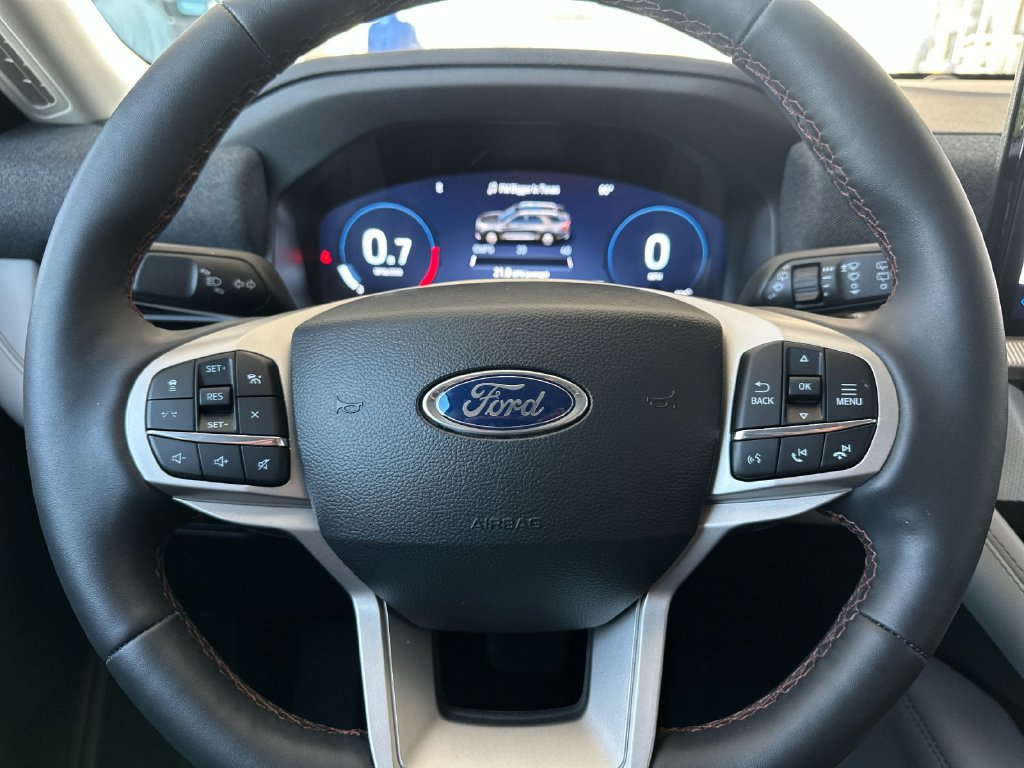 Certified 2026 Ford Explorer Active w/ Active Comfort Package RWD image 24