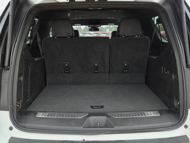 Used 2023 Chevrolet Suburban Premier image 26