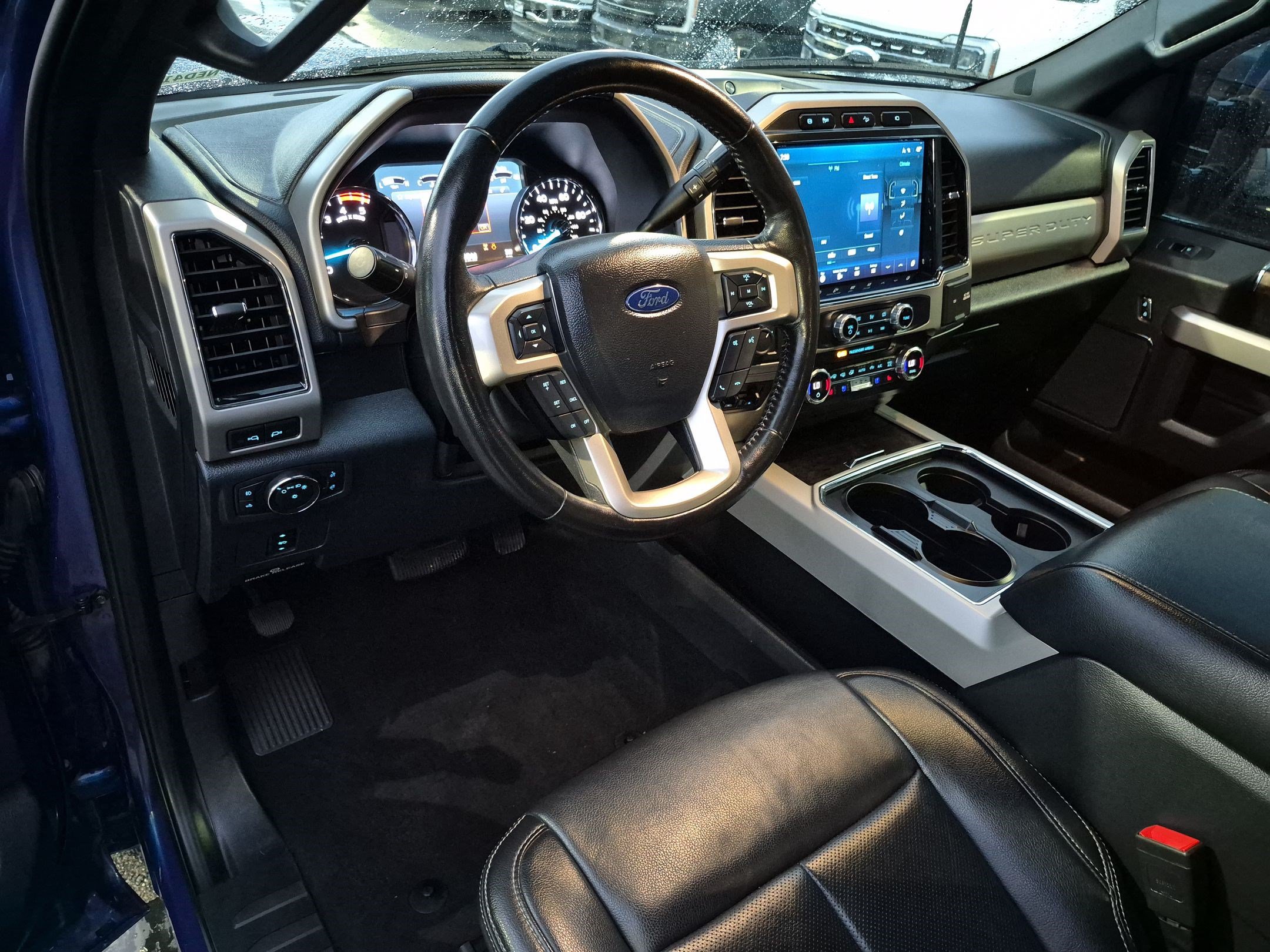 Certified 2022 Ford F350 Lariat AWD/4WD image 17