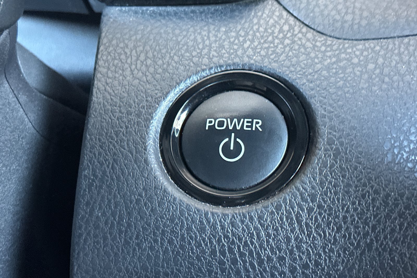 Used 2025 Toyota Camry SE FWD image 20