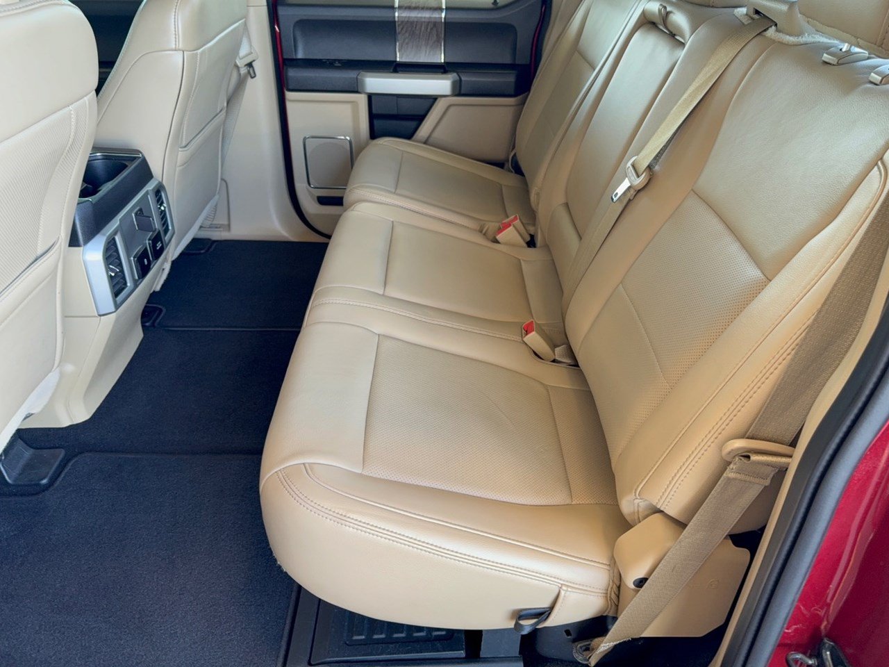 Certified 2019 Ford F250 Lariat w/ Lariat Value Package AWD/4WD image 25