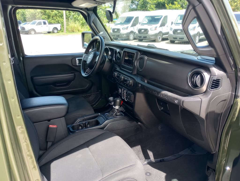 Used 2022 Jeep Wrangler Unlimited Sport AWD/4WD image 11