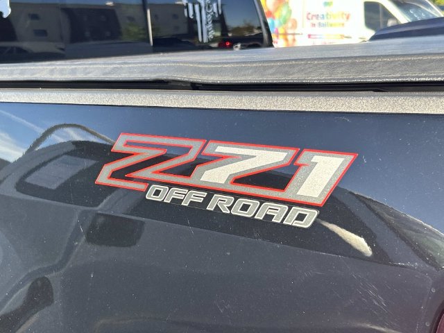 Used 2022 Chevrolet Colorado Z71 AWD/4WD image 9