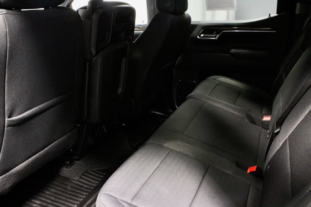 Used 2024 Chevrolet Silverado 1500 LT AWD/4WD image 20