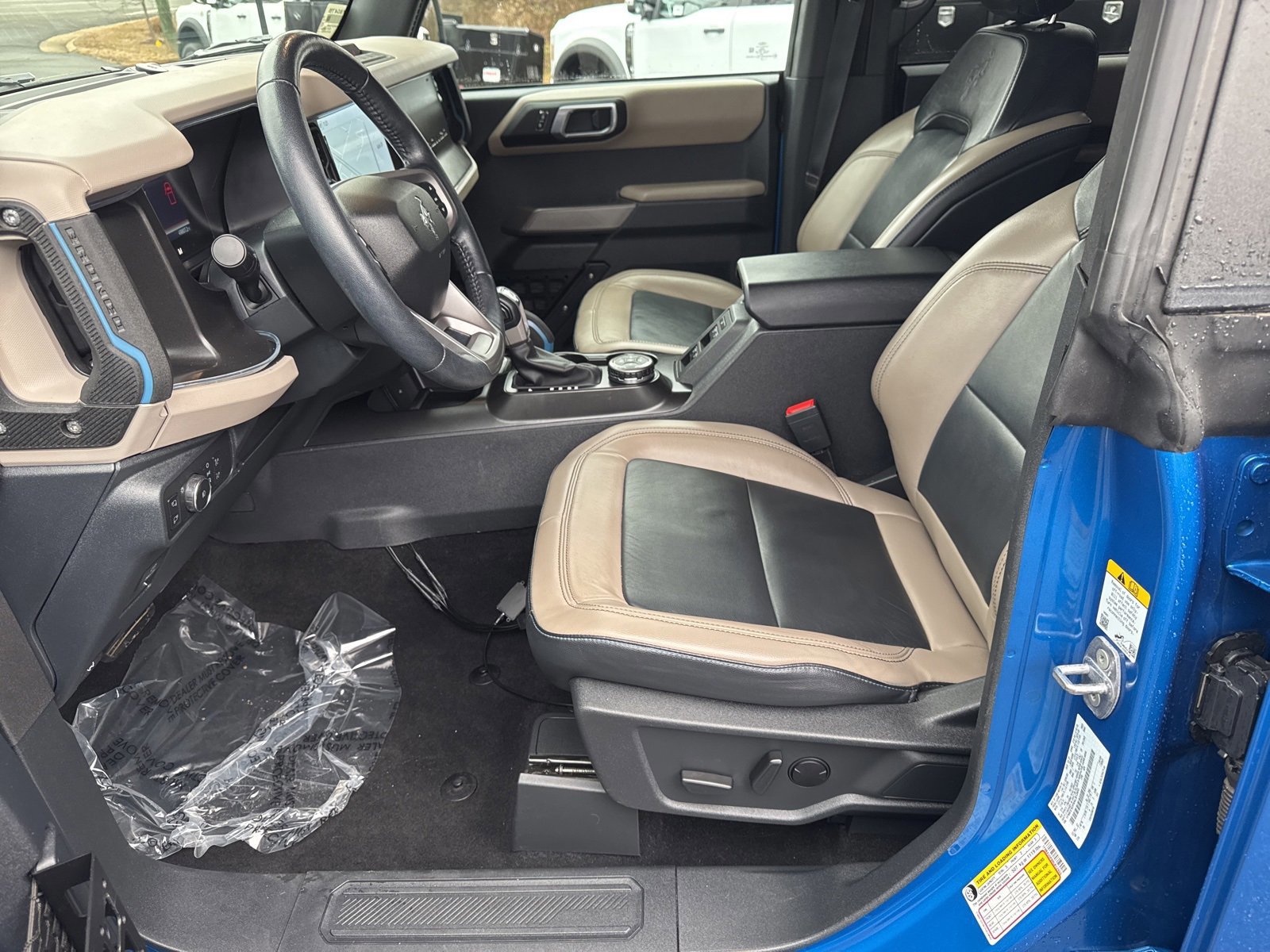 Certified 2022 Ford Bronco Wildtrak image 16