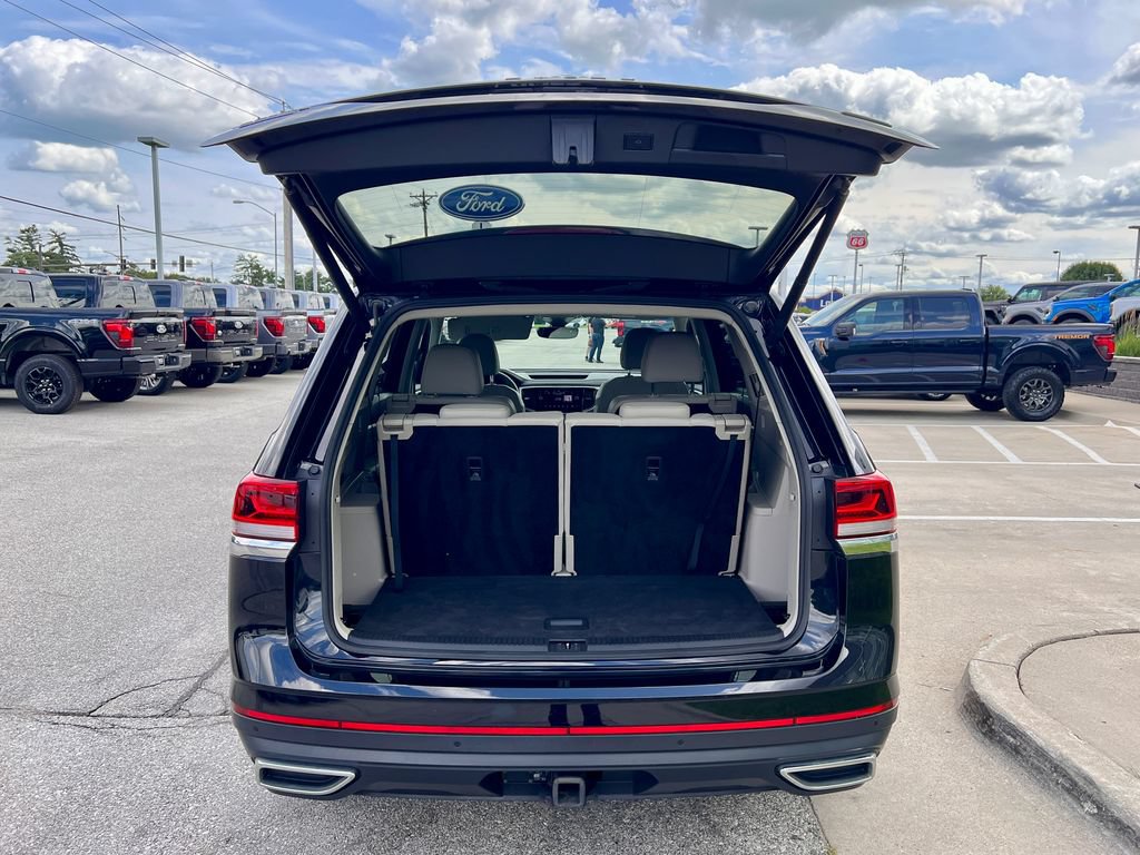 Used 2021 Volkswagen Atlas SEL Premium AWD/4WD image 16