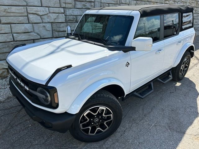 Certified 2023 Ford Bronco Outer Banks AWD/4WD image 1