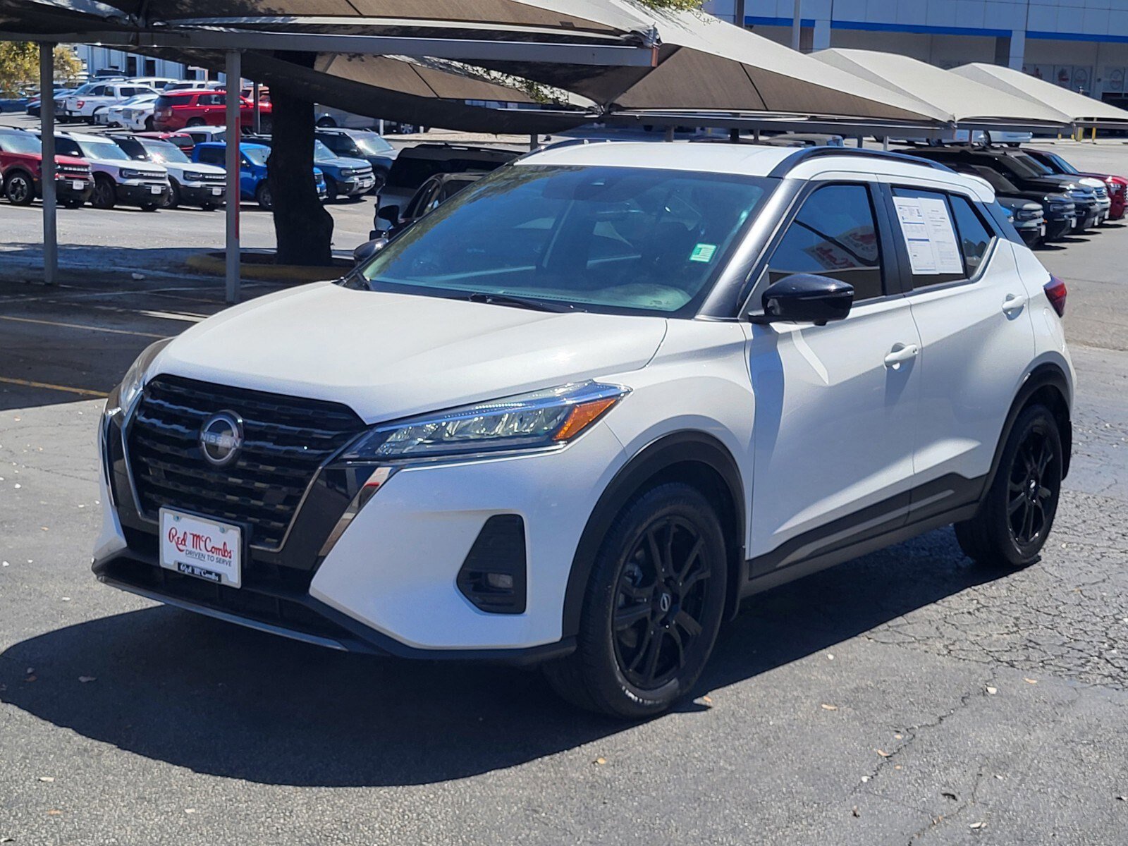 Used 2023 Nissan Kicks SR w/ SR Premium Package image 7