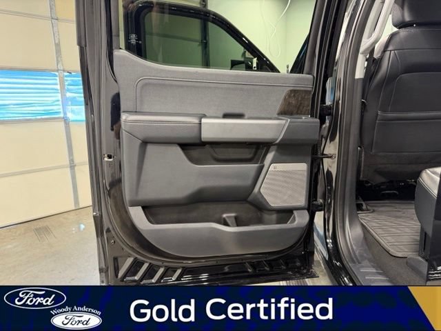 Certified 2024 Ford F250 Lariat w/ Lariat Ultimate Package AWD/4WD image 27