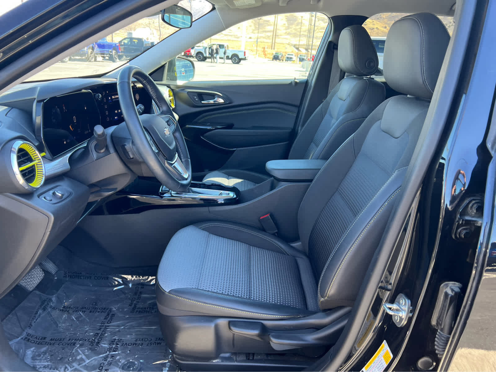 Used 2024 Chevrolet Trax LT w/ Driver Confidence Package image 27