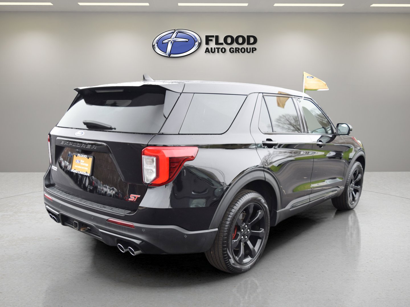 Certified 2022 Ford Explorer ST w/ Equipment Group 401A AWD/4WD image 4