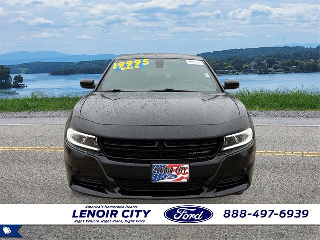 Used 2023 Dodge Charger SXT image 8