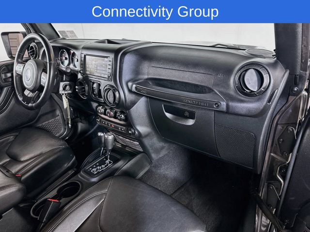 Used 2017 Jeep Wrangler Unlimited Sahara AWD/4WD image 14