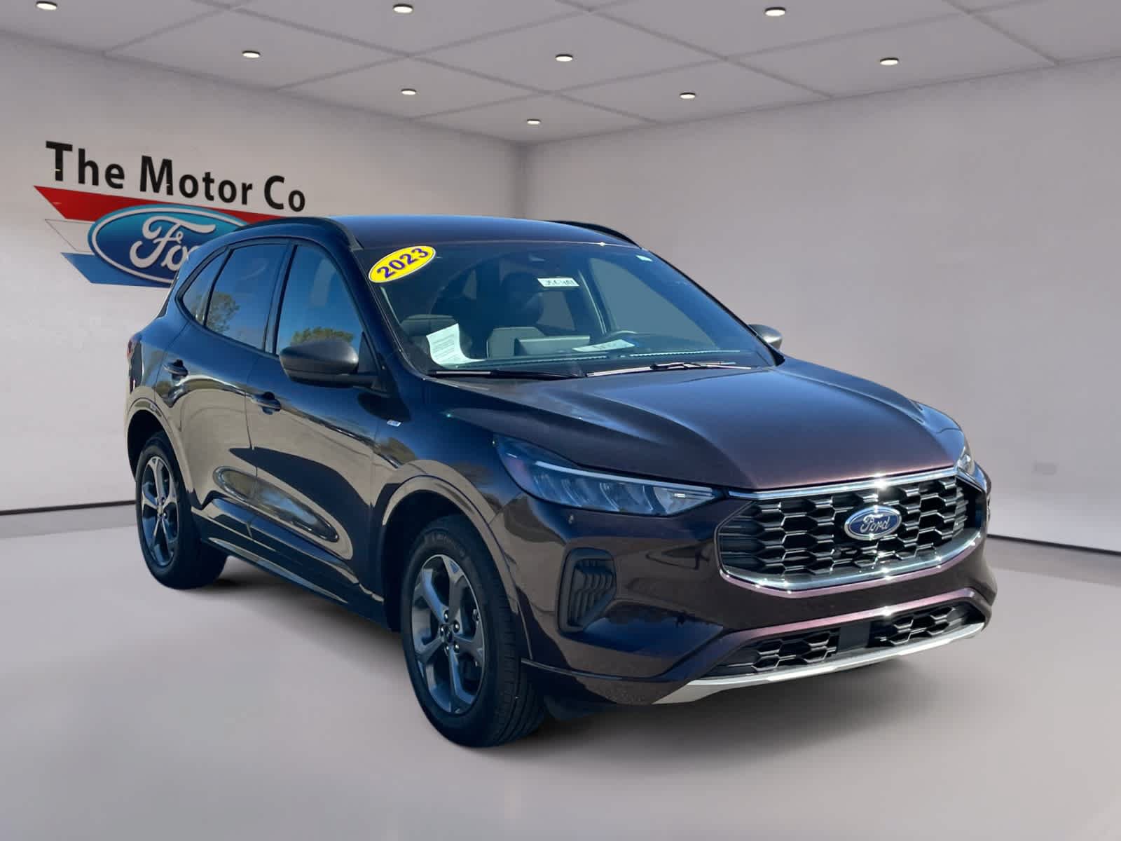 Certified 2023 Ford Escape ST-Line w/ Tech Pack #1 AWD/4WD image 3