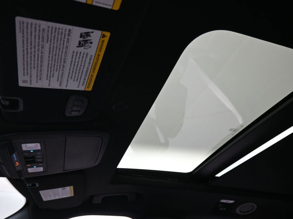 Certified 2022 Ford Explorer Platinum w/ Technology Package image 20