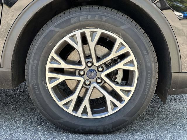Certified 2022 Ford Escape SEL w/ Technology Package AWD/4WD image 8