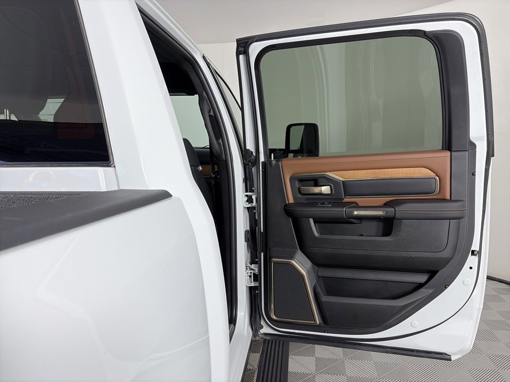 Used 2024 RAM 2500 Limited w/ Safety Group image 29