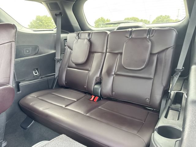 Certified 2025 Ford Explorer Platinum w/ Ultimate Package AWD/4WD image 24