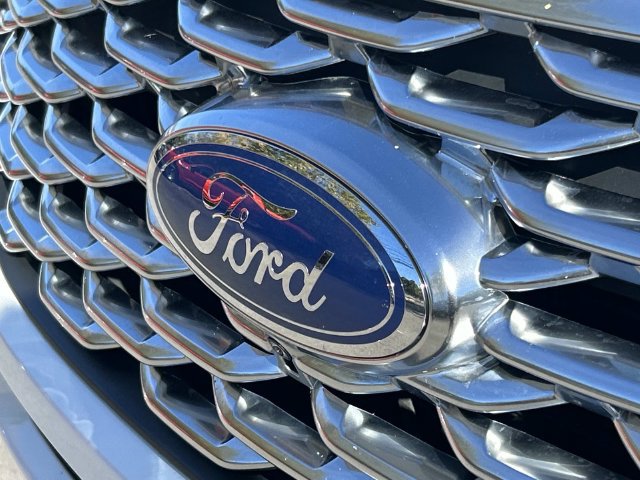 Certified 2021 Ford Explorer Platinum w/ Equipment Group 601A AWD/4WD image 10