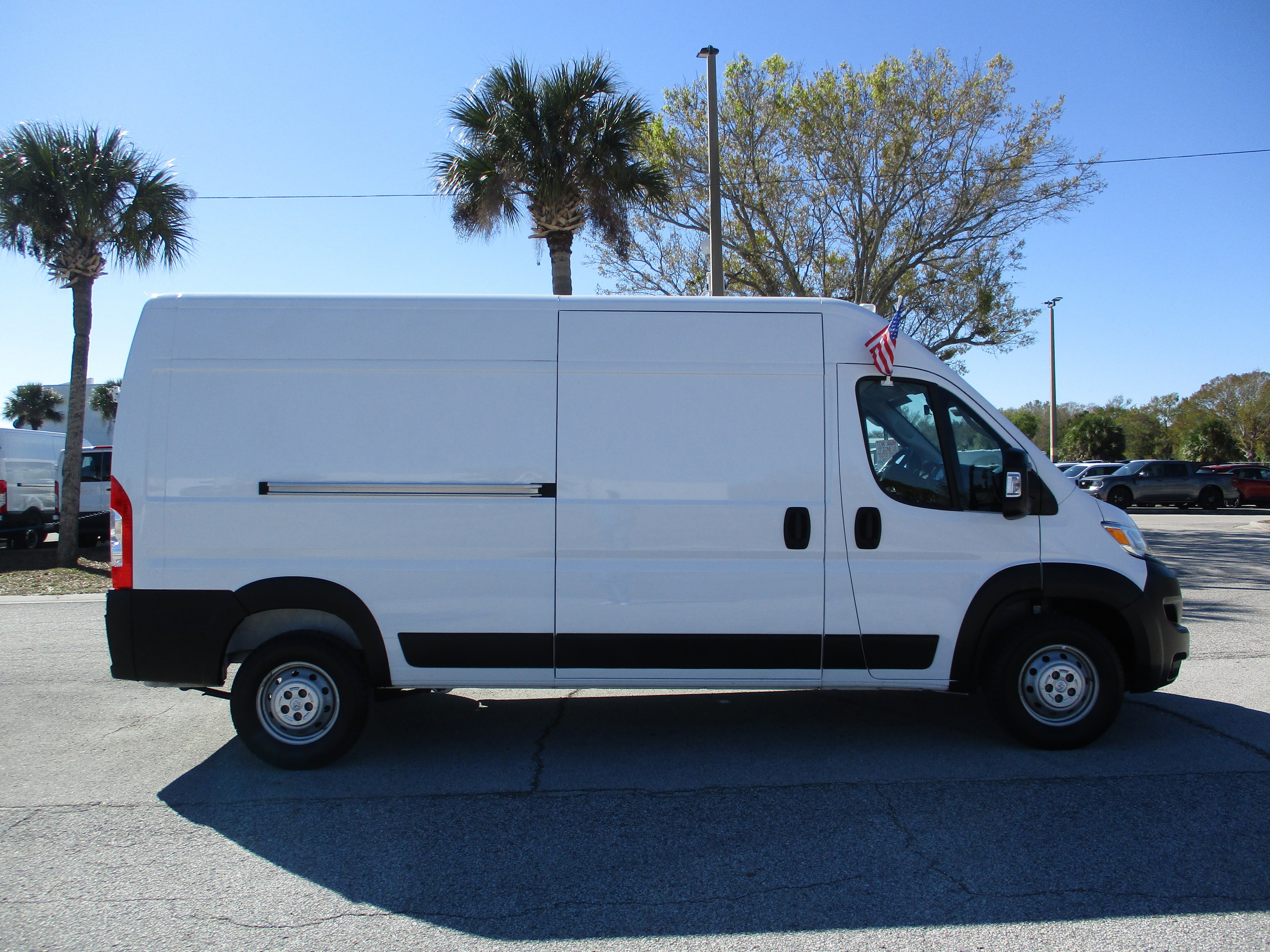 Used 2023 RAM ProMaster 2500 image 6