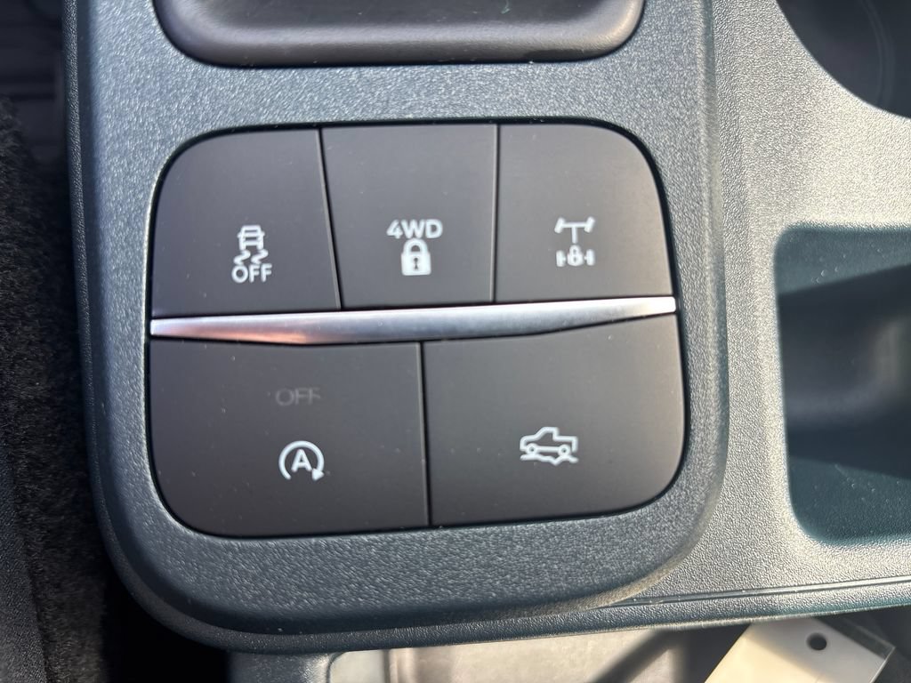 Certified 2026 Ford Maverick Tremor AWD/4WD image 28