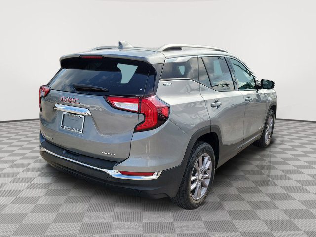 Used 2023 GMC Terrain SLT AWD/4WD image 5