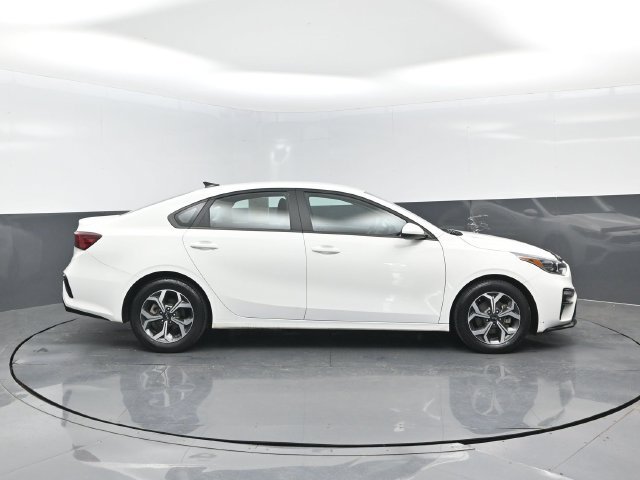 Used 2021 Kia Forte LXS FWD image 3