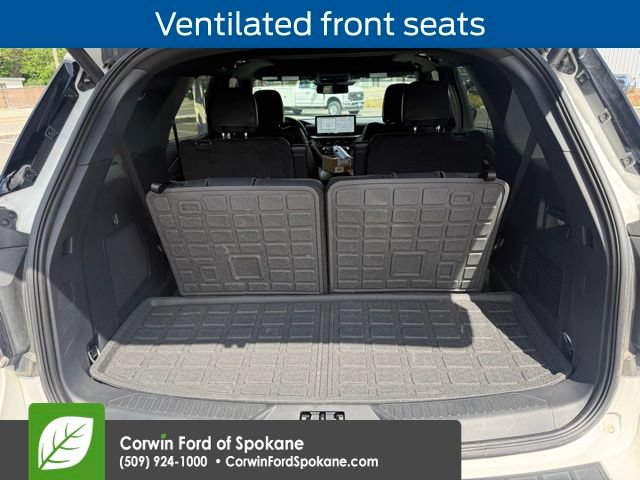 Certified 2025 Ford Explorer ST AWD/4WD image 18