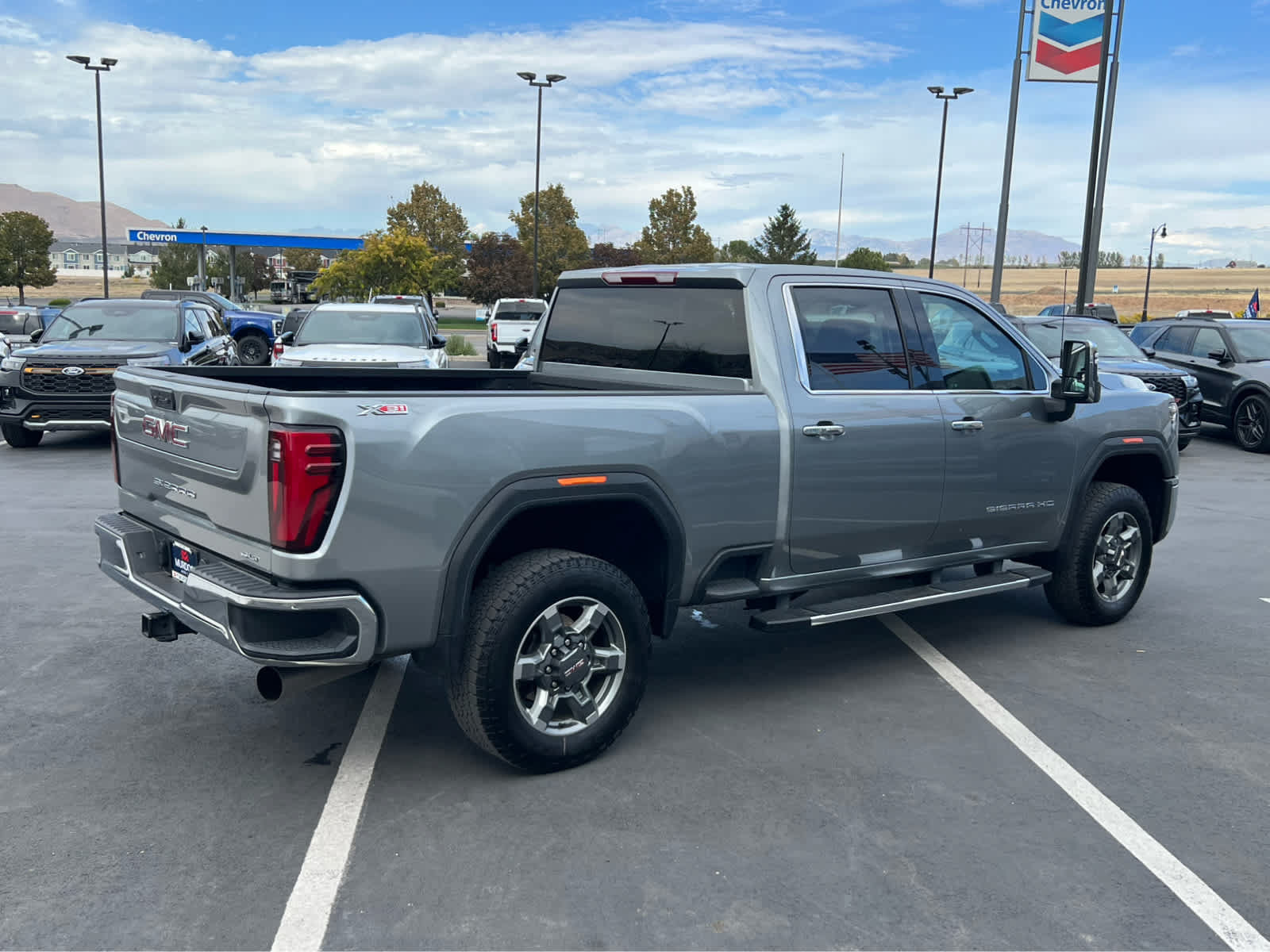Used 2025 GMC Sierra 3500 SLT AWD/4WD image 7