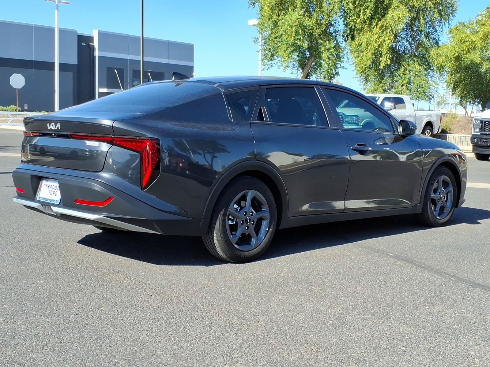 Used 2025 Kia K4 FWD image 5