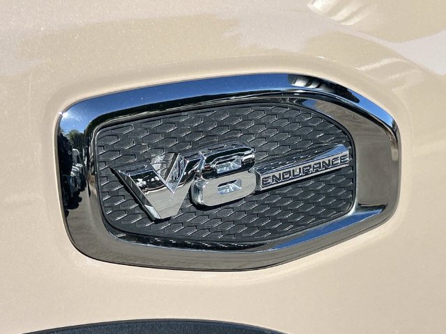 Used 2023 Nissan Titan PRO-4X w/ Pro-4x Convenience Package AWD/4WD image 11