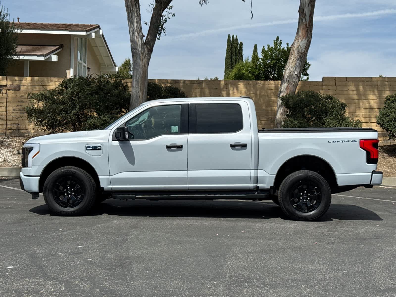Certified 2025 Ford F150 Lightning XLT AWD/4WD image 5