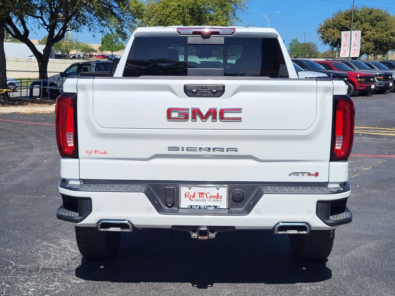 Used 2022 GMC Sierra 1500 AT4 w/ AT4 Premium Package image 5