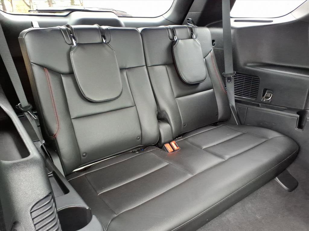 Certified 2022 Ford Explorer ST-Line w/ Class IV Trailer Tow Package image 18