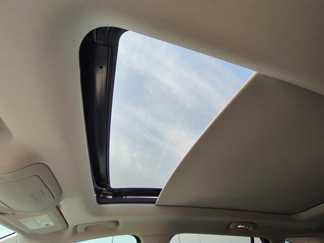 Used 2020 GMC Terrain Denali w/ Denali Premium Package FWD image 29