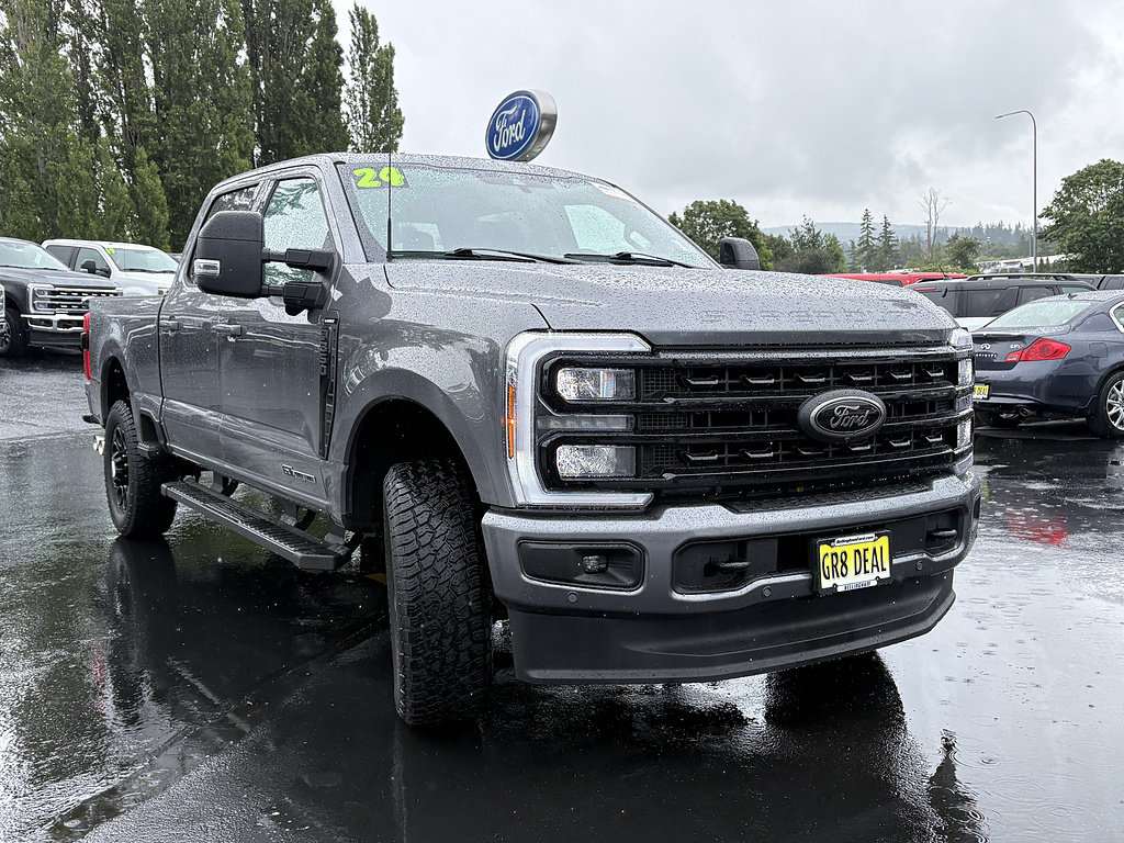 Certified 2024 Ford F350 Lariat w/ Lariat Ultimate Package AWD/4WD image 4