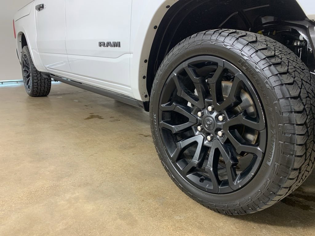 Used 2025 RAM 1500 Limited AWD/4WD image 6