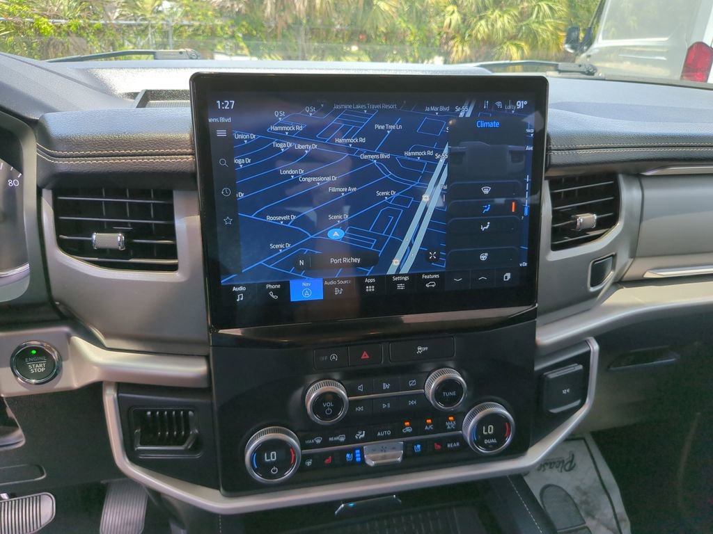 Certified 2024 Ford Expedition XLT RWD image 24