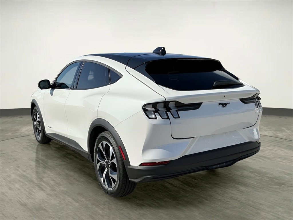 Certified 2025 Ford Mustang Mach-E Select w/ Interior Protection Package image 5