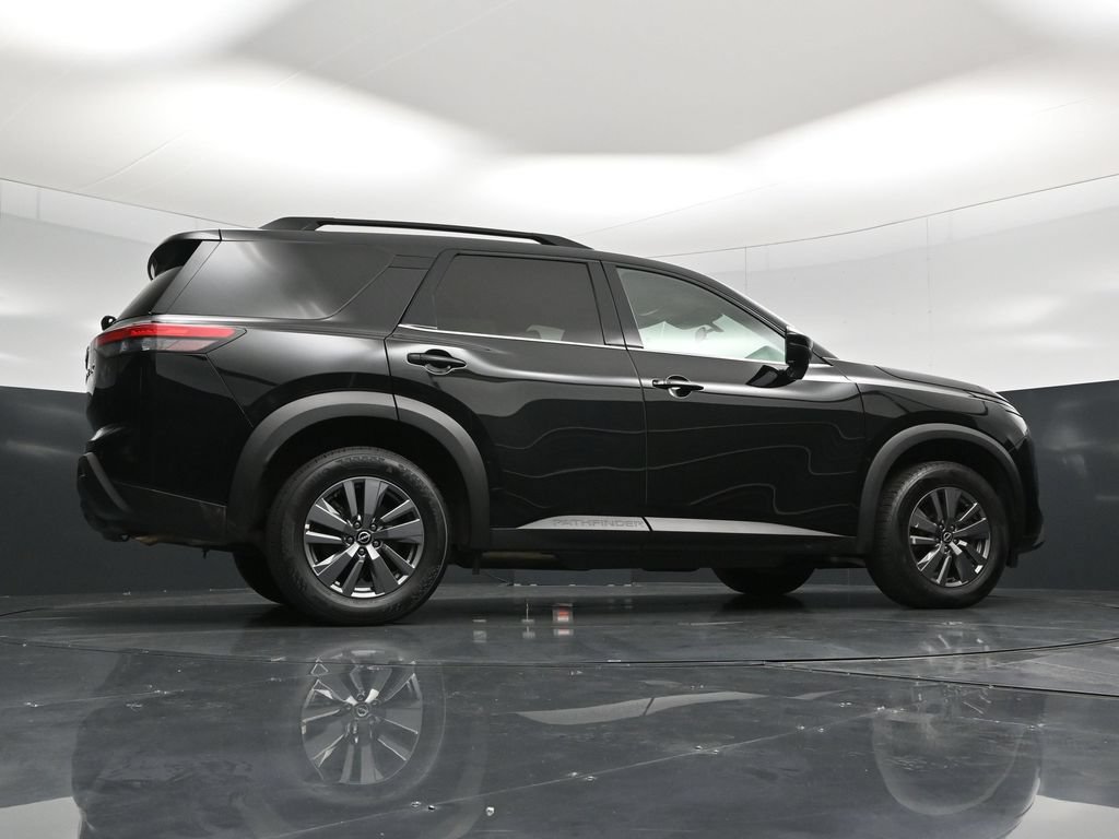 Used 2025 Nissan Pathfinder SV FWD image 54