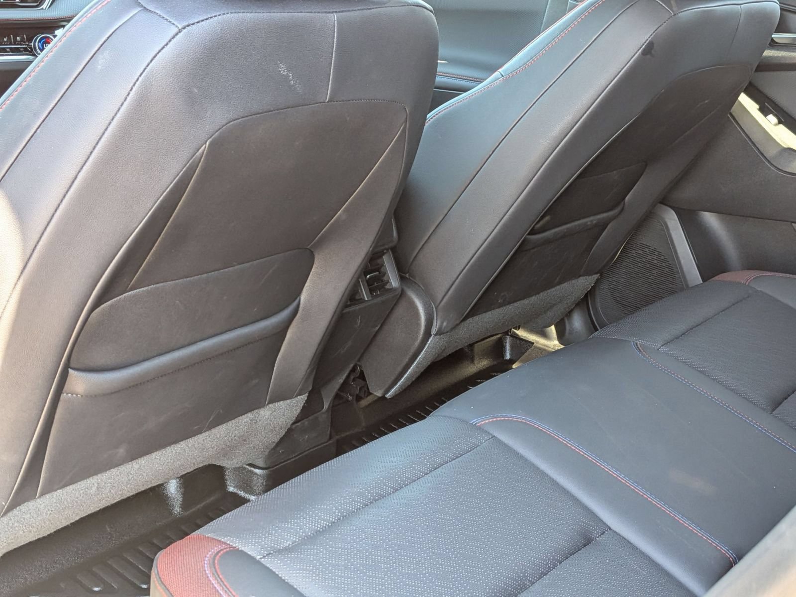 Used 2025 Chevrolet Equinox RS w/ Convenience Package III AWD/4WD image 27